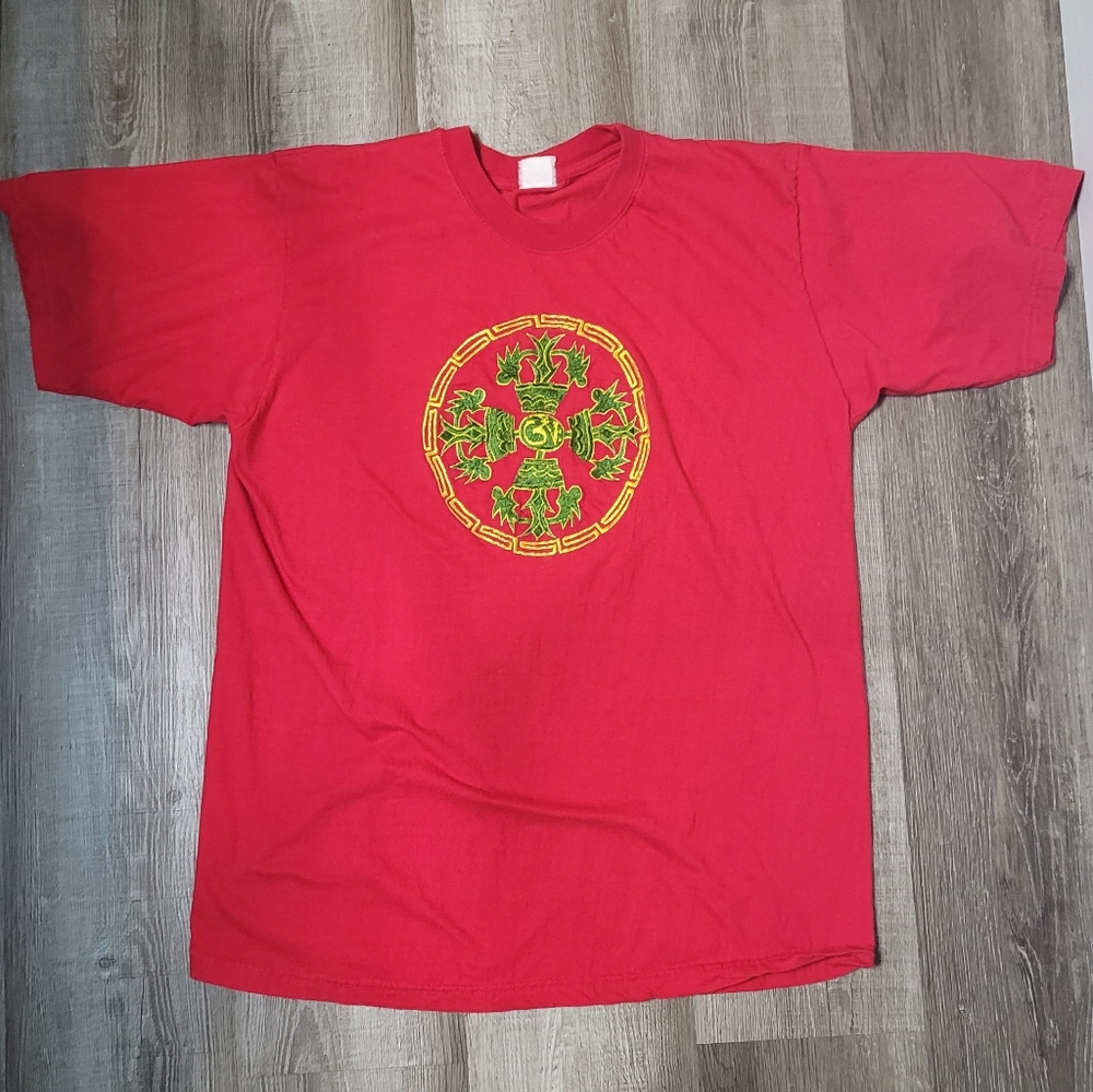 Embroidered Chinese Symbol Vintage Men's Tee Size Approximatly Large